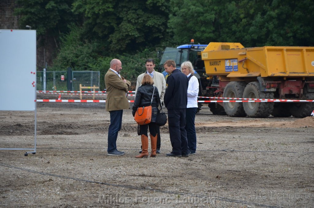 Erster Spatenstich Neues Feuerwehrzentrum Koeln Kalk Gummersbacherstr P016.JPG - Miklos Laubert